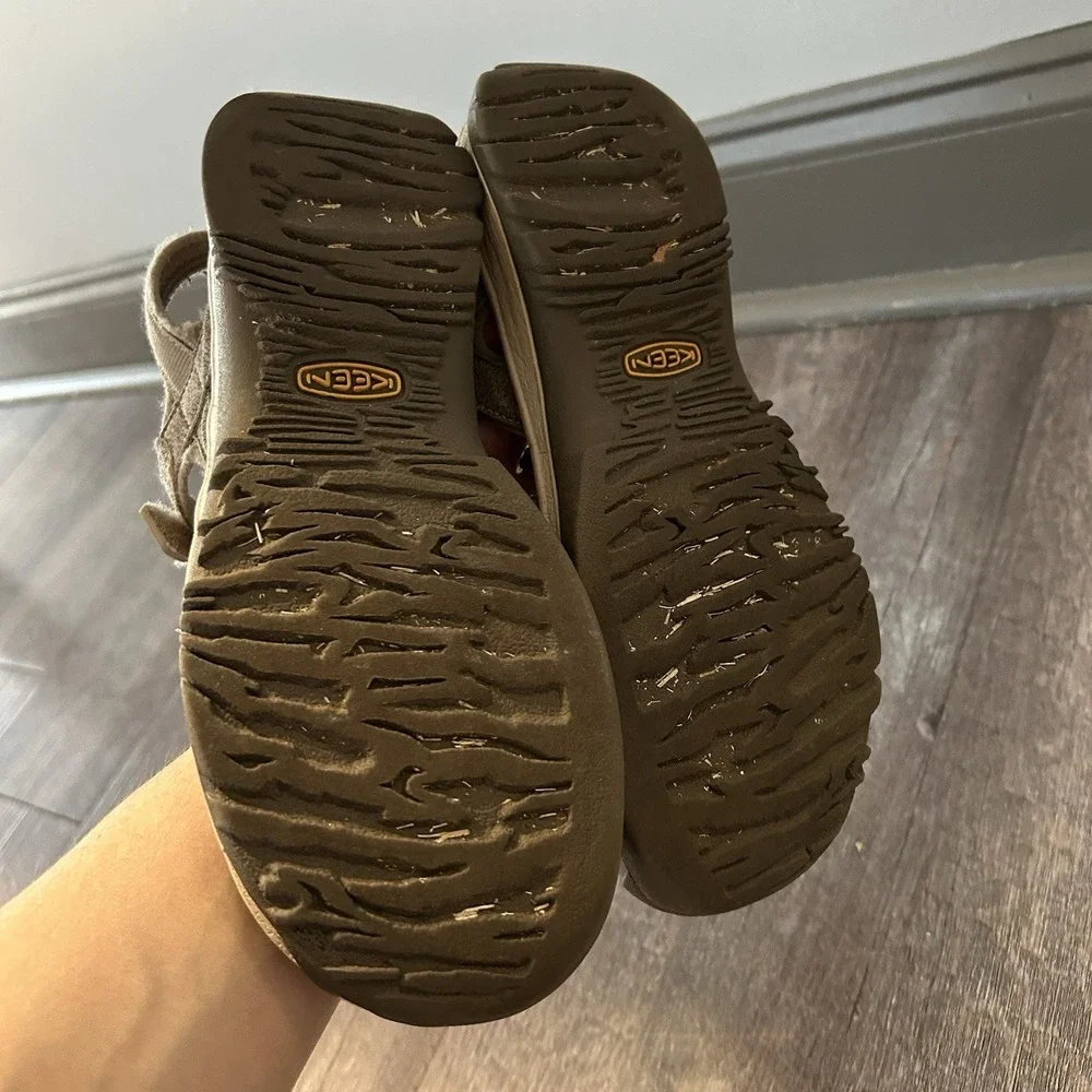 Keen Rose Sandals Womens 9.5 Brown Strappy Hiking Sport Walking Shoes